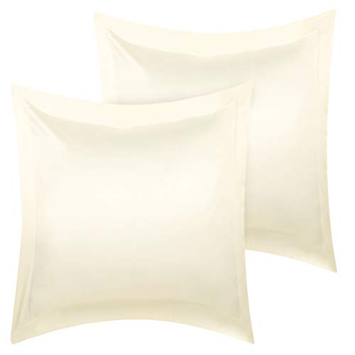 PiccoCasa - Juego de 2 fundas de almohada de satén de 66 x 66 cm para el pelo y la piel, fundas de almohada Oxford sedosas con cierre de sobre, color crema