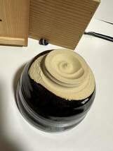 Amazon.co.jp: ・長期保管品・本願寺 銘滴翠黒茶碗 抹茶碗 茶器 茶道具