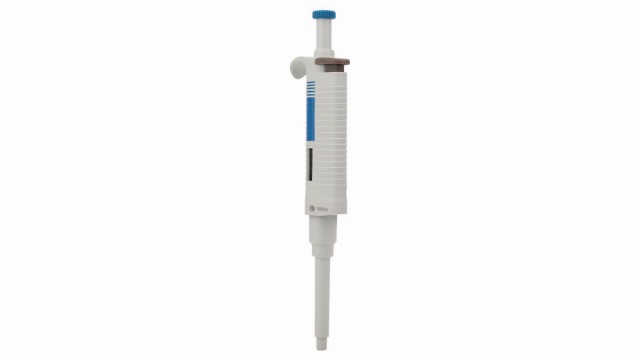 Oumefar P1000 Einkanal-Pipette – 100–1000 µl, Manuell, Mit 4-stelligem Display – Inkl. Kalibrierwerkzeug