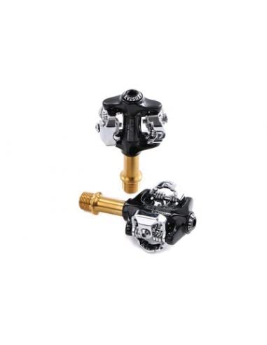 MTB Clipless EXUSTAR >E-PM215+Ti<, kute aluminium, czarny, oś tytanowa CNC, kompatybilna z Shimano SPD, w zestawie z przezroczystym zestawem, opakowanie Exustar Box