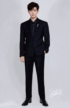 アレン・レン（任嘉倫）「YOUTH OF WALKING」個人写真集 アレン・レン（任嘉倫）「YOUTH OF WALKING」個人写真集 2025年