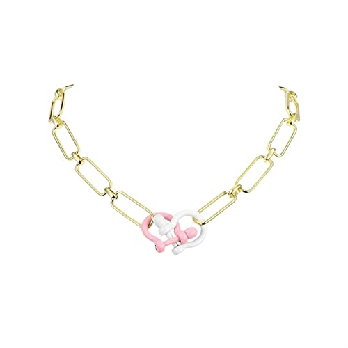 Collier boucle en fer à cheval pour sublimer vos tenues de soirée et quotidiennes