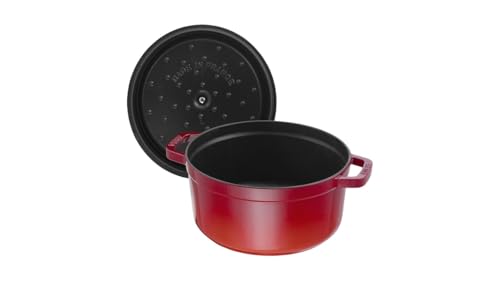 Foto von STAUB Gusseisen Bräter/Cocotte, rund 28cm, 6,7L, Aromaregen Funktion für optimale Befeuchtung, Für alle Herdarten inkl. Induktion & Backofen, Kirschrot