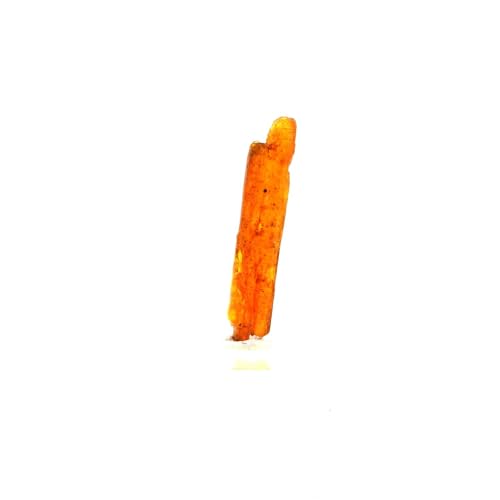 Cyanite orange de 2.52 carats une gemme rare et prestigieuse de Tanzanie