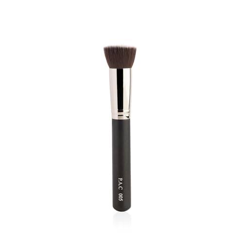 Image of PAC Foundation Brush 005