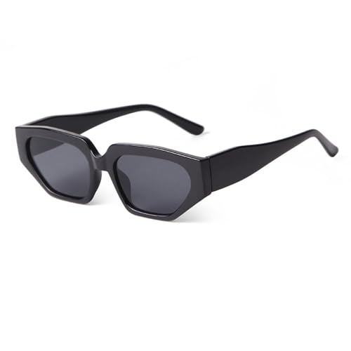 Lunettes œil de chat bleu : sublimez votre regard face au soleil