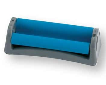 Macchinetta in plastica per rollare sigarette da 70 mm.