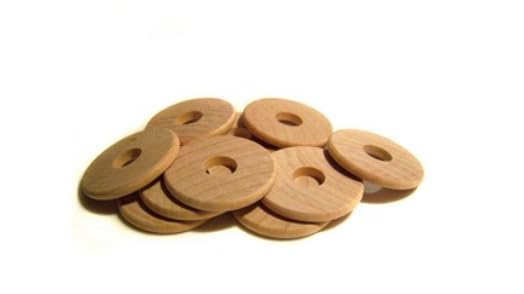 Wooden Bird Toy Washers, 1 Inch Diameter with 3/8 Inch Hole, 10 Pack, for Parrot Toys and Crafts