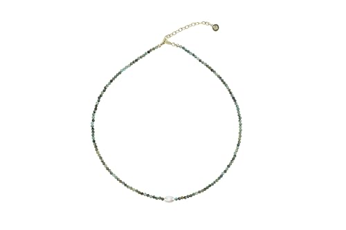 Collier turquoise africaine noué main pour éviter les irritations