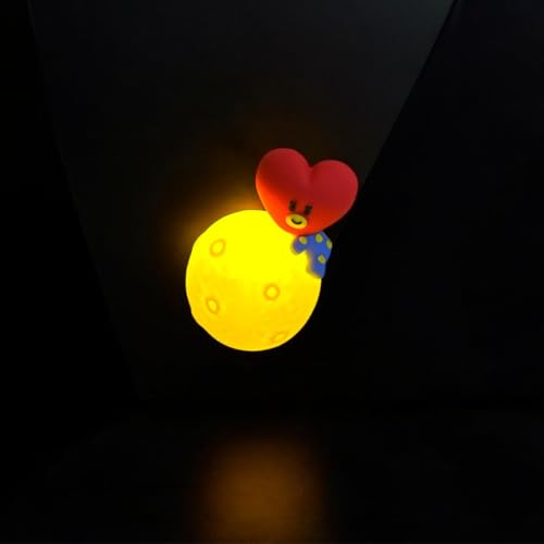 LUMINÁRIA DE MESA NOTURNA MODELO BT21 PLANET PERSONAGEM TATA MINISO