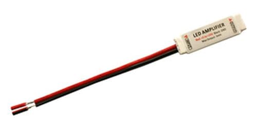 Miniamplificador para tiras LED RGB, potencia de 60W, compatible con controladores, ideal para aumentar la iluminación y efectos de color.