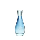 Entdecken Sie Cool Water Parfum von Davidoff – ein Eau de Parfum, das die intensive Frische des Meeres einfängt. Davidoff hat die Frische von Cool Water mit dem ethisch gewonnenen Inhaltsstoff Vetiver bereichert. Diese tropische Pflanze wird von einer sozialen Gemeinschaft auf Haiti geerntet, die Teil einer vom Parfümeur überwachten nachhaltigen Sourcing-Partnerschaft ist. Der Duft entfaltet sich in einem blumig-holzigen Duft gepaart mit einem Akkord von Tonkabohne. Ihre ultimative Frische, Kraft und Eleganz.