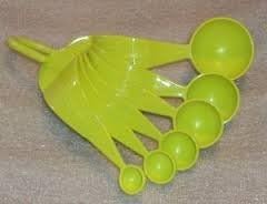 Tupperware Measuring Spoons, Margarita Green