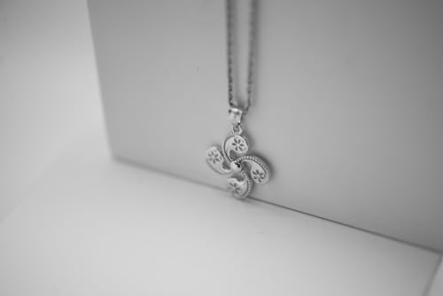 Pendentif Lauburu Croix Basque argent 925 aux finitions ciselées