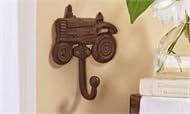 Giftcraft - Gancho de pared con diseño de tractor de hierro fundido