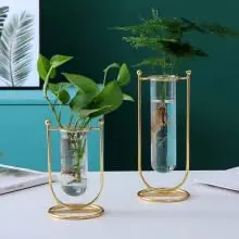 THE UNIQUE DESIGNS Desktop Glass Planter Hydroponics Vase Glass Propagation Station with Modern Creative Geometric Metal Frame Test Tube Vase for Home Office Decor Table Top (Set of 2)