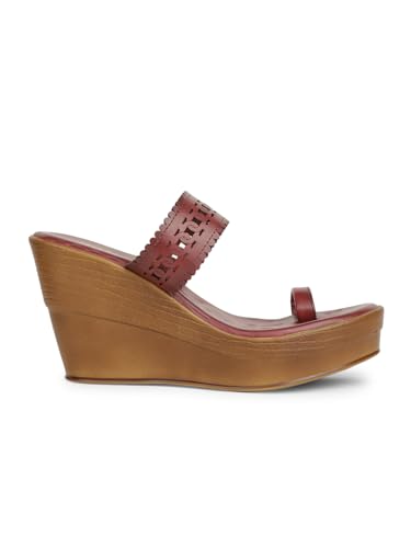 Image of Bata Women's Toe Ring Sandals