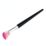 Doux et soyeux au toucher, fait de l'application du maquillage une expérience luxueuse.