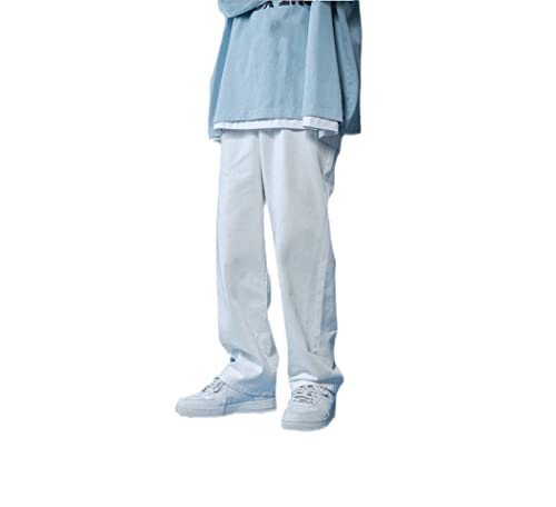 Jean ample homme blanc idéal pour un look streetwear au quotidien