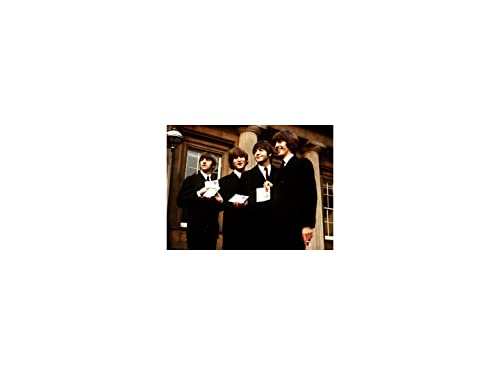 Photo de Beatles Mbe 20,3 x 25,4 cm - Les Beatles, Paul McCartney, John Lennon, RIngo Starr, George Harrison Photo de Beatles Mbe 20,3 x 25,4 cm