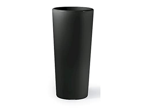 Il cache-pot Clou è ideale per chi desidera combinare estetica e funzionalità. Il doppio fondo estraibile lo rende estremamente facile da trasportare, mentre la predisposizione per la riserva d’acqua consente di utilizzarlo efficacemente anche come vaso.