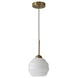 Style crème : Cette suspension en verre opalin nordique s'inspire d'un verre à vin, mais utilise des teintes blanc crème chaudes et fraîches. Associées à des lignes épurées et une finition en laiton antique, elles évoquent un objet artisanal raffiné. Elle exprime pleinement un style à la fois moderne et traditionnel, classique et simple.