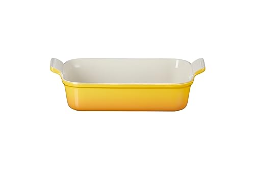 Le Creuset Heritage Rectangular Dish, Stoneware, 26 cm, 2.4 litres, Nectar, 71102266720001 - Image 2
