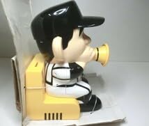 Amazon.co.jp: おしゃべり仙ちゃん貯金箱 星野仙一 星野監督 貯金箱