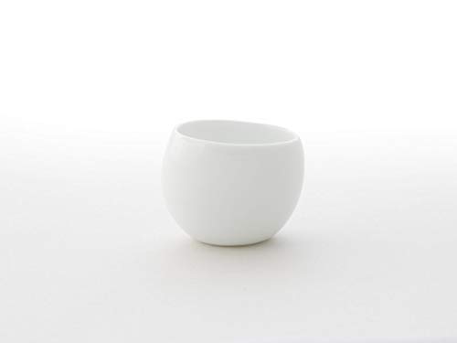 Original japanischer Sake-Becher Yuuki, ca. 65 ml. Feinstes Porzellan, traditionelle Handarbeit, echte Unikate. Weiß, edle Transparenz, Design-Auszeichnungen, spülmaschinenfest Cover