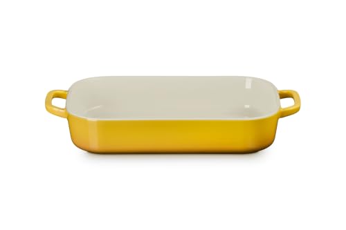Image of Le Creuset Stoneware Rectangular Dish with Platter Lid, 3 qt., Nectar