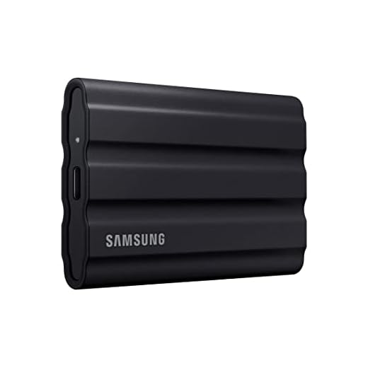 Memória Samsung SSD 4TB T7 Titan Shield 4TB