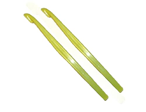 Tupperware Citrus Peelers Set of 2 in Green