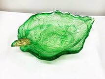 新品未使用　岩田工芸硝子　イワタガラス　木の葉のお皿　大小2枚セット 工芸美術品 Amazon.co.jp: IWATA イワタ 岩田糸子 岩田工芸 葉形 ガラス皿