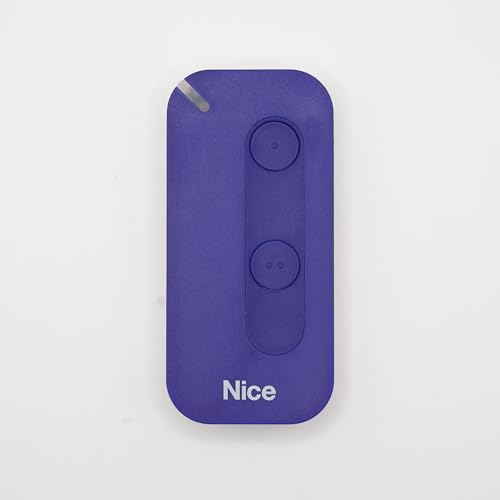 Installazione semplificata: Contenuto completo incluso telecomando, cinturino da polso per portachiavi e scatola con codice QR che porta al manuale utente interattivo.