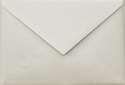 Netuno 25 cream pearlescent envelopes DIN C6 114x162mm 4.49x6.39 inches 110gsm Sirio Pearl Oyster Shell gummed pointed flap no window for wedding invitations birthday greeting cards Christmas vouchers — image 1