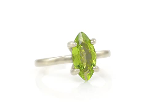 Bague Péridot Argent 925 : Bijou Artisanal d'Août pour Elle