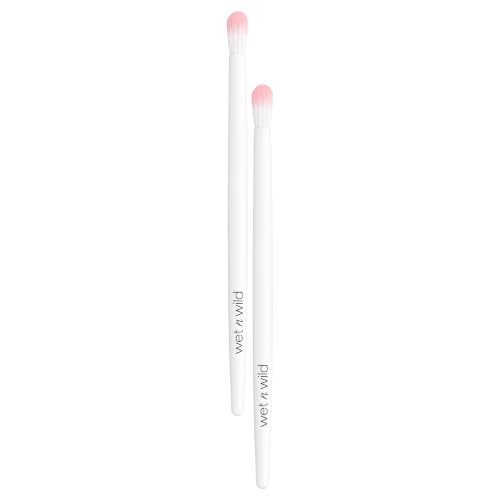 wet n wild Crease Brush,Expert Precision Eyeshadow Application,Firm Flat Bristles,Ergonomic Handle for Comfortable Precision Control,Cruelty-Free &amp; Vegan,(Pack of 2)