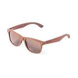 ▶️ Gafas de sol de línea nature con protección UV 400. Montura fabricada en fibra de café y patillas en madera natural a juego, con lentes en tono marrón. Distintivo fibra de café inyectado en molde de patilla izquierda. Presentación en caja individual de diseño kraft.