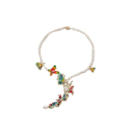 Collier Y en perles d'eau douce idéal pour un mariage élégant avec robe décolletée