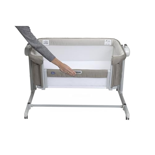 Chicco Next2Me Magic Evo Rocking Mode Baby Cot with Tilt Function, Hinged Side Panel, Adjustable Height, 4 Wheels, Includes Mattress and Travel Bag