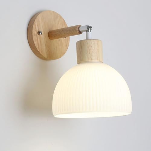 Aplique de pared de madera noble y vidrio opalino con detalles industriales retro