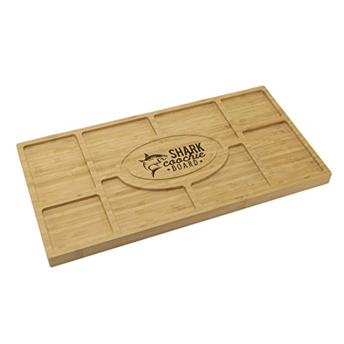 Tabla de Cortar Grande con Diseño de Tiburón Divertido Andaz Press, Tabla para Charcutería y Quesos de Bambú Tallada, Ideal como Regalo para Cumpleaños, Bienvenida a Casa o Navidad miniatura 1