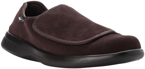 Propet Men's Coleman Shoe, Chocolate, 09 3E US | Image 1