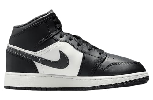 Image of Nike Kids' Air Jordan 1 Mid Shoes