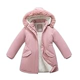 Ce manteaux fille hiver s'associe parfaitement avec différents pantalons, ce qui en fait le choix idéal pour diverses occasions, que ce soit pour aller à l'école, profiter d'une balade ou participer à des activités extérieures.