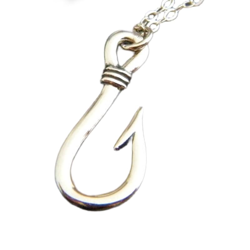 Collar de anzuelo de plata hipoalergénico para mujer que evita alergias en la naturaleza