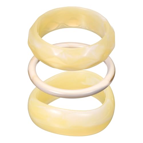 Bracelet résine acrylique femme : le cadeau tendance idéal avec sa manchette beige
