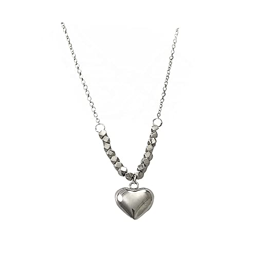 Collier coeur en argent chaîne fine à porter pour rehausser vos tenues