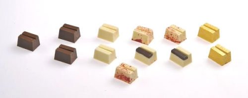 dimensione: 29 X 19 X H. 16 MM.
