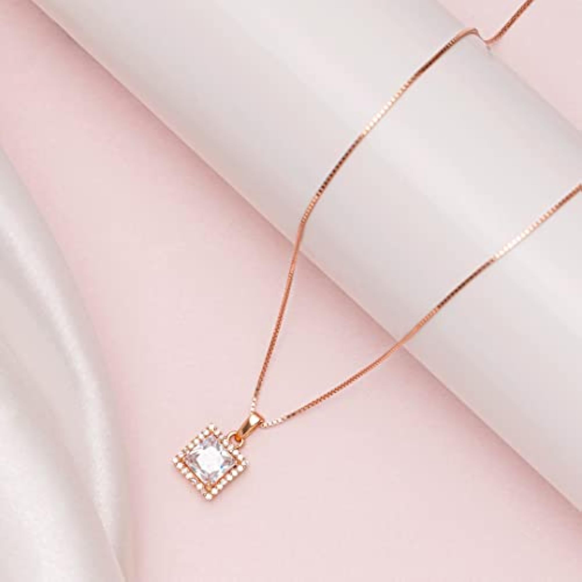 925 Sterling Silver Solitaire Halo Cubic Zirconia Pendant Necklace